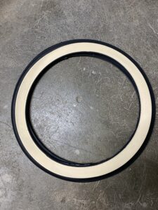 Weisswandpneu 16 Zoll Deli